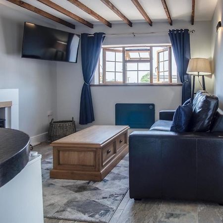 Honeysuckle Cottage - 1 Bedroom Cottage - Amroth Dış mekan fotoğraf