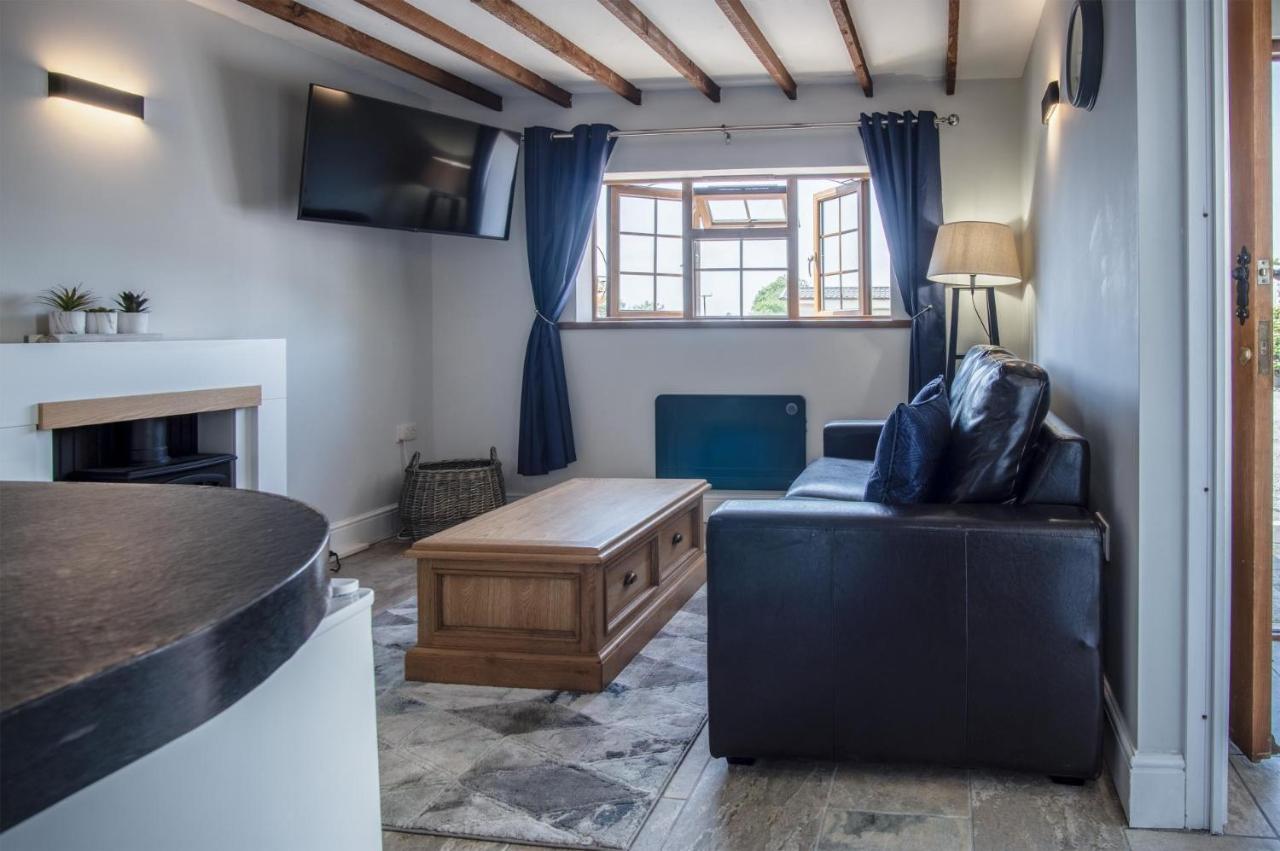 Honeysuckle Cottage - 1 Bedroom Cottage - Amroth Dış mekan fotoğraf