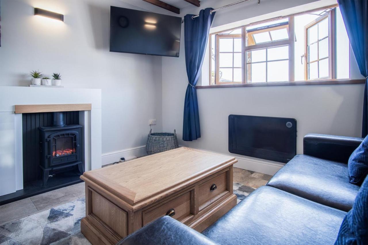 Honeysuckle Cottage - 1 Bedroom Cottage - Amroth Dış mekan fotoğraf